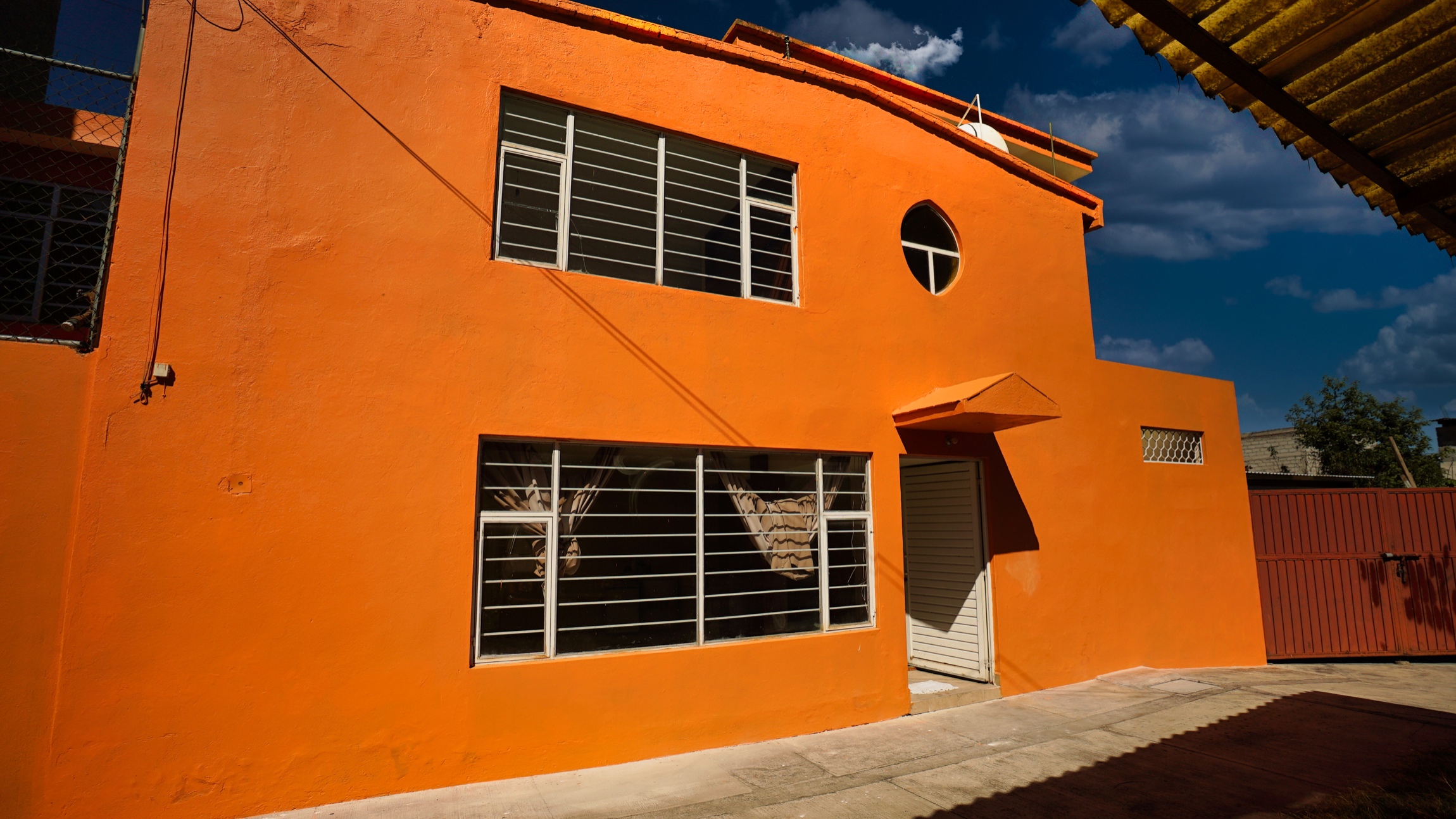 Casa en José Ma. Coss oriente número 50, Colonia Melchor Ocampo de Zitácuaro Michoacán.